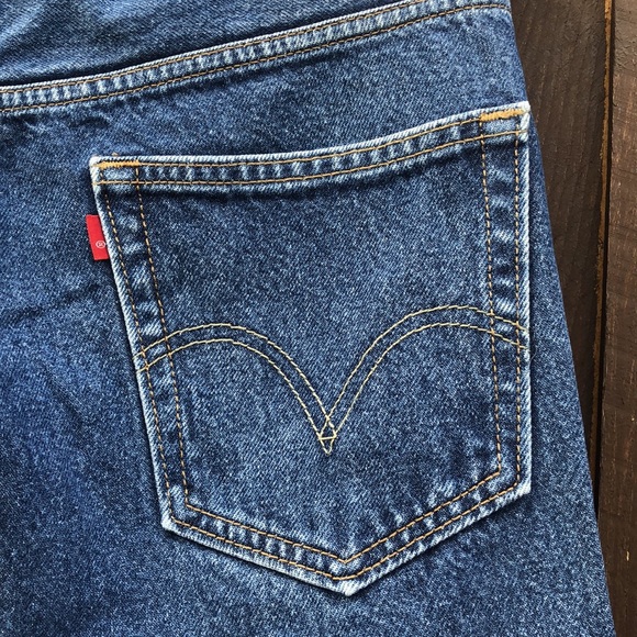 Vintage Levi’s 505 Jeans - Men’s Regular Fit - Picture 7 of 11